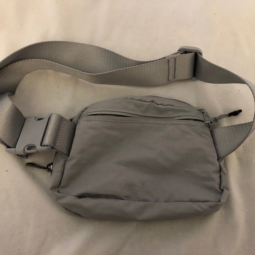ODODOS Unisex Mini Belt Bag with Adjustable Strap Waist Pouch